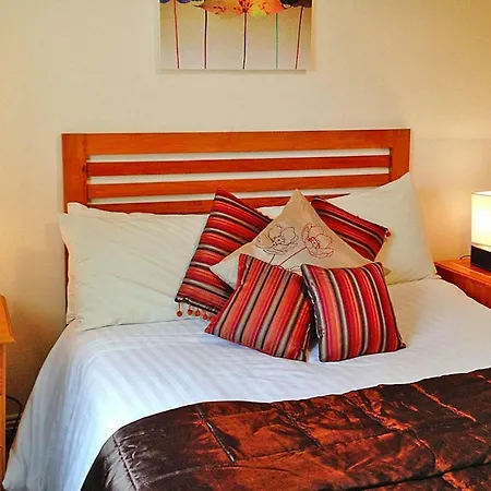 Holiday Homes - Eir031013-lya Kenmare